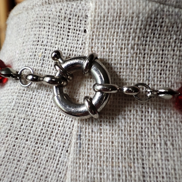 Red Siam Glass Faceted Necklace and Earrings Silver Tone Lifesaver Clasp Heavy - Picture 9 of 12